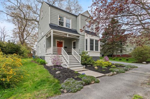 48 Hartley St, Portland, ME 04103-3212