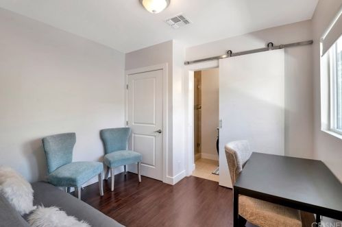 3634 Royal Woods Dr, Van Nuys CA  91403-4214 exterior