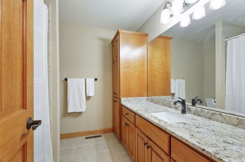 1380 Grace Dr, Saint Paul MN  55123-1971 exterior