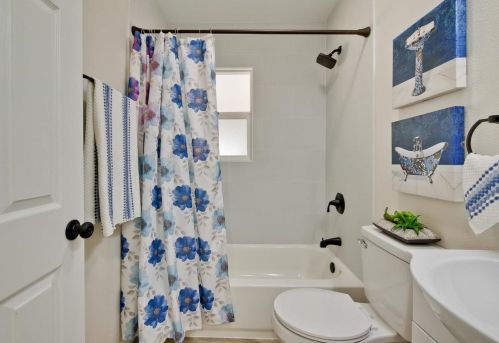 1053 Douglas Ct, San Leandro CA  94577-1469 exterior