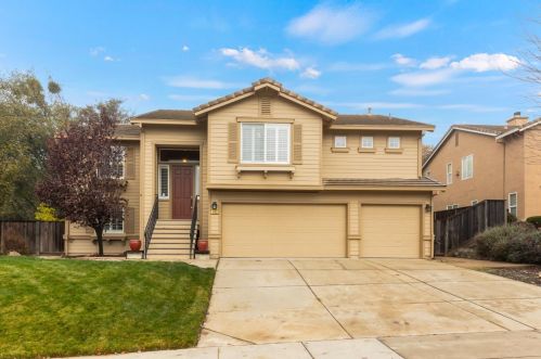 107 Purple Martin Ct, Folsom, CA 95762-6327