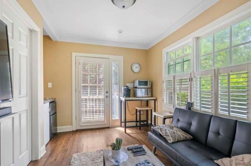 150 Beverly Rd, Atlanta GA  30309-2656 exterior