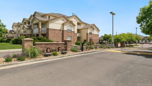 5756 Genoa Way, Denver CO  80019-2090 exterior