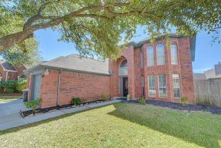 4746 Stoney Point Ct, Sugar Land TX  77479-5204 exterior
