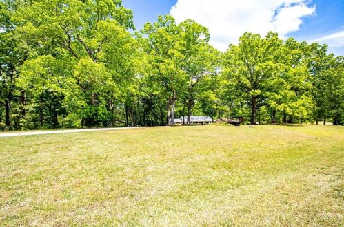 1691 Lipscomb Rd, Social Circle, GA 30025-3609