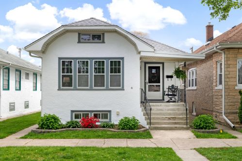 6918 30th Pl, Forest View, IL 60402-2956