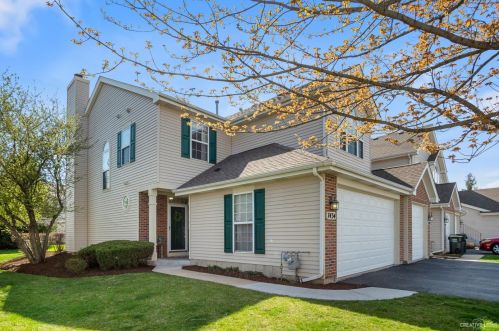 7434 Grandview Ct, Carpentersville, IL 60110-3403