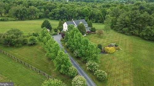 14393 Richards Run Ln, Purcellville, VA 20132-3655