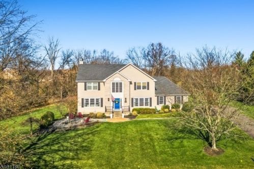 18 Ryerson Rd, Flemington, NJ 08822-7002