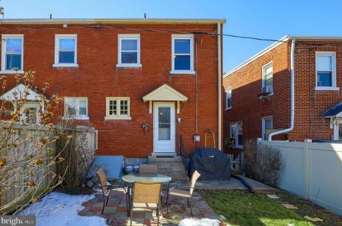 309 Rider Ave, Lancaster PA  17603-4832 exterior