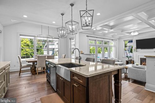 605 Warwick Rd, Tavistock NJ  08033-3926 exterior