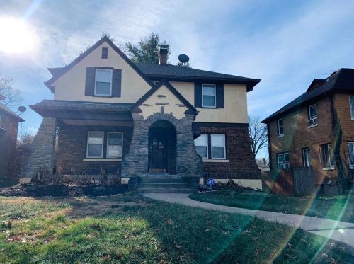 1733 Berkley Ave, Cincinnati, OH 45237-6113