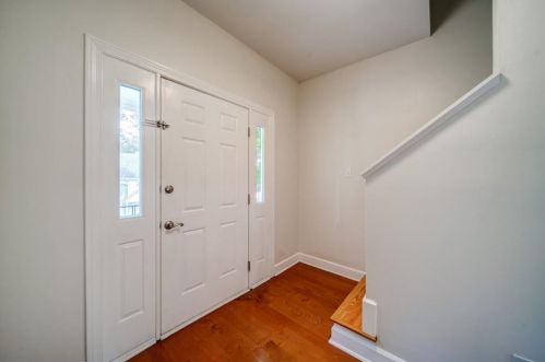 10 Forest Ridge Ct, Atlanta GA  30350-1801 exterior