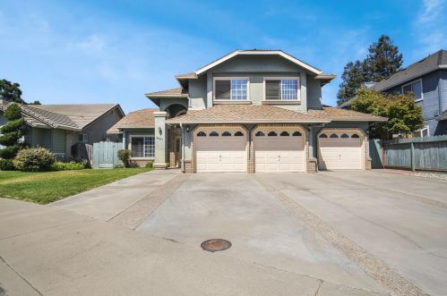 3667 Pine Valley Ct, Turlock, CA 95382-0461
