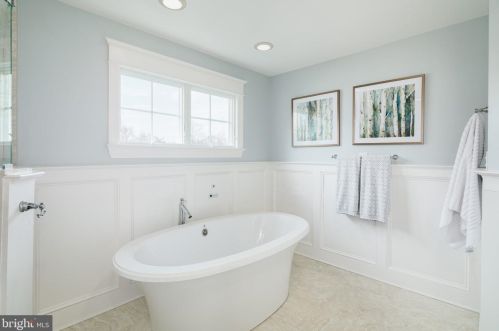 415 Washington Ave, Tavistock NJ 08033-3340 exterior