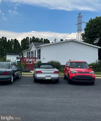 23 Moccasin Dr, Ephrata, PA 17522-1416