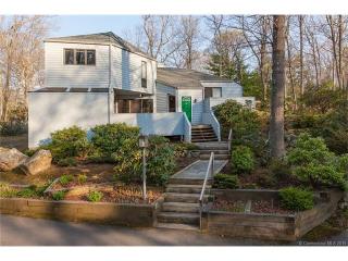 263 Peddlers Rd, Guilford, CT 06437-2324