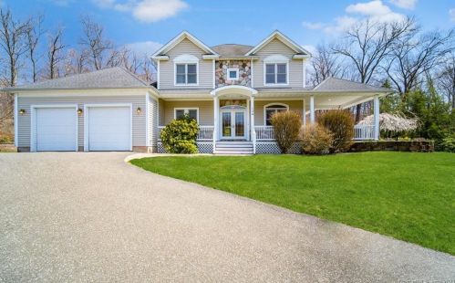 134 Old Farms, Middletown, CT 06457-7535
