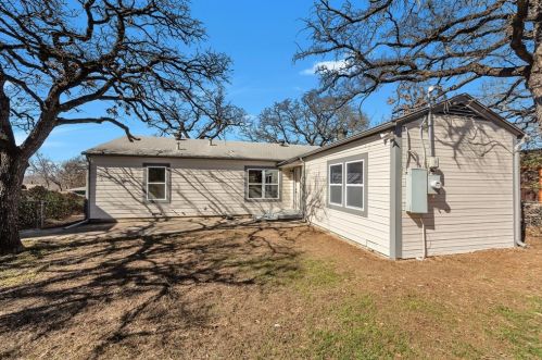 2217 Sturges Dr, Fort Worth TX  76112-3816 exterior