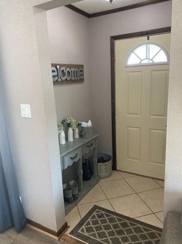 516 Liberty Pl, Hobart IN 46342-4659 exterior