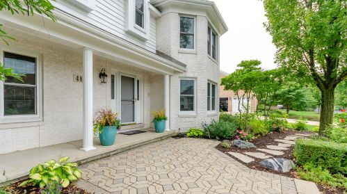 480 81st St, Willowbrook IL  60527-5985 exterior