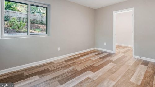 2912 Newcastle Ave, Silver Spring MD 20910-1216 exterior