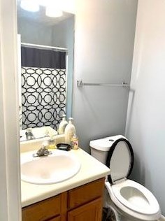 5910 Hampton Ct, Atlanta GA  30349-3895 exterior