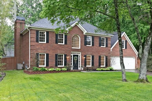 773 Edgewater Ln, Kennesaw, GA 30144-5119