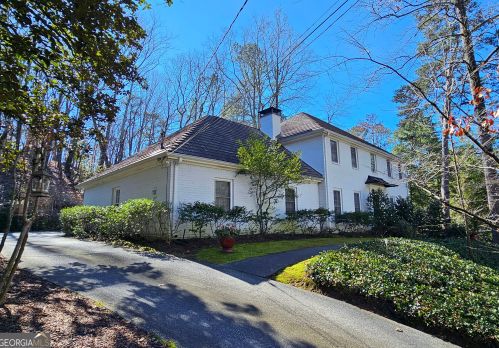 550 Harbor Dr, Atlanta, GA 30328-2736