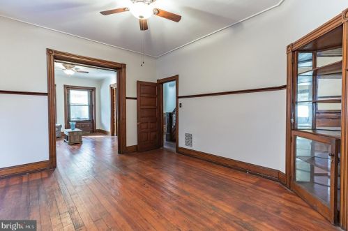 4709 Baltimore Ave, Philadelphia PA 19143-3118 exterior