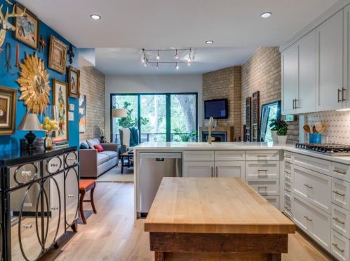 4030 Buena Vista St, Dallas TX  75204-7804 exterior