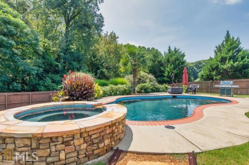 79 Windmill Ln, Commerce, GA 30529-7201