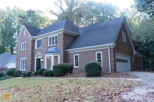 810 Birds Ml, Marietta, GA 30067-5137