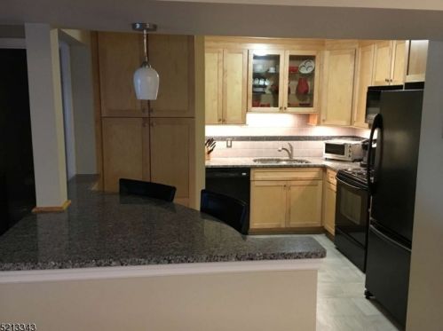 61 Mount Kemble Ave, Morristown, NJ 07960-5174