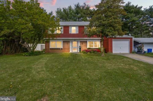 46 Henderson Ln, Willingboro, NJ 08046-1722