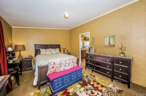 209 Cologne Dr, Santa Ana, CA 92703-4112