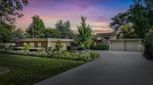 307 Mensinger Ave, Modesto, CA 95350-5227
