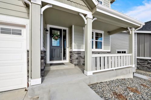 27717 Costilla Dr, Denver CO  80016 exterior