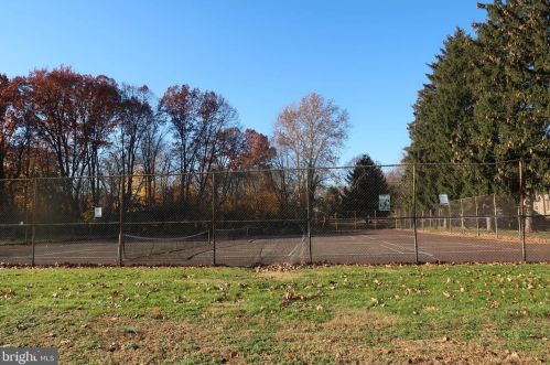 923 Fillmore St, Philadelphia PA  19124-2926 exterior