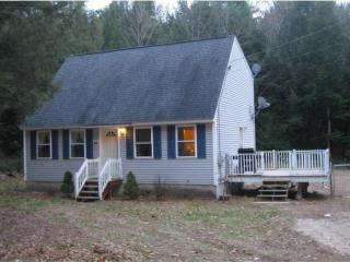 45 Merrill Dr, Bennington, NH 03442-4510
