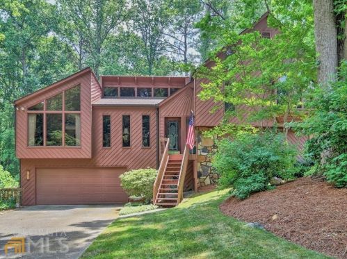 3558 Chestatee Dr, Marietta, GA 30062-4153
