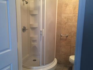 105 Linwood Ave, Indianapolis IN  46201-3639 exterior