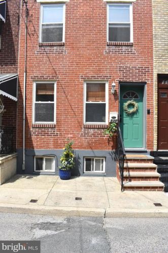 535 Cantrell St, Philadelphia, PA 19148-5715