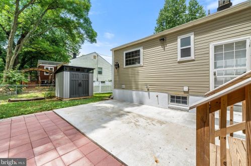 15906 Donald Curtis Dr, Woodbridge VA  22191-4250 exterior