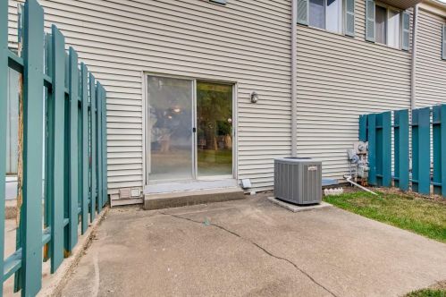 438 Dorland Rd, Saint Paul MN  55119-5513 exterior