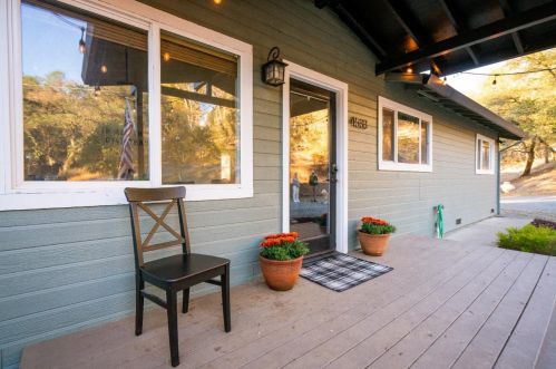 4533 Chris Ln, Auburn, CA 95602-9107