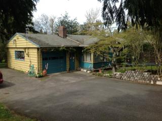927 Yew St, Bellingham, WA 98229-6807