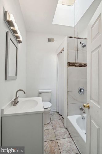 2520 Allegheny Ave, Philadelphia PA  19132-1336 exterior