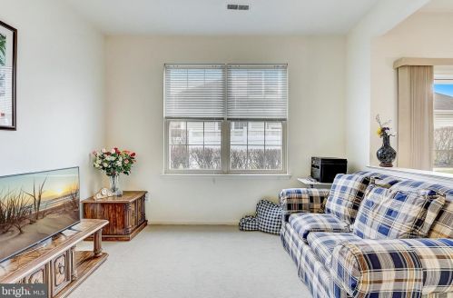 166 Copperfield Dr, Trenton NJ  08648-2583 exterior