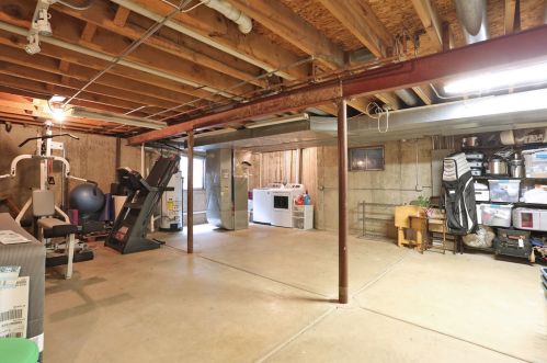 809 Burning Trl, Carol Stream IL  60188-9148 exterior